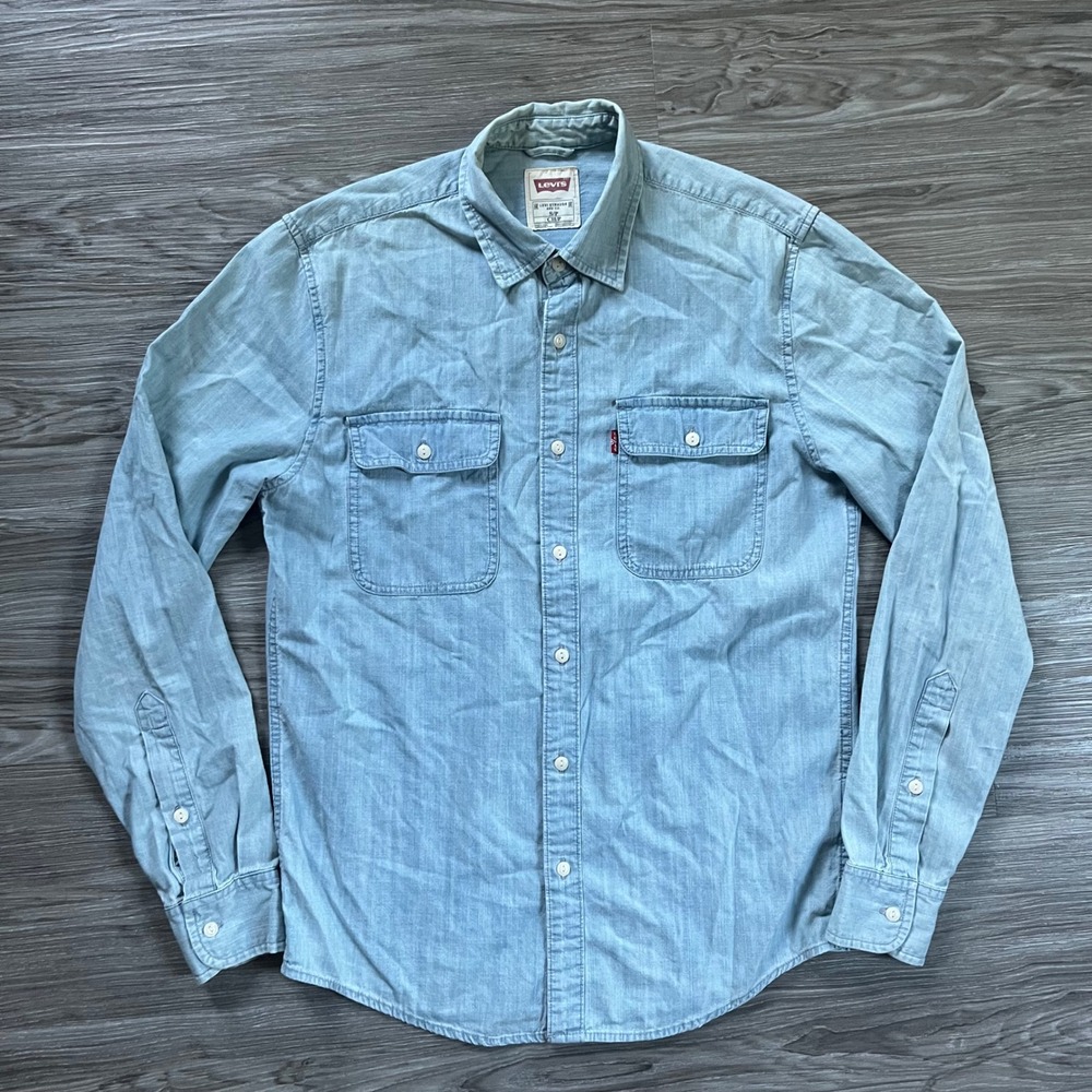Levis Mens Light Wash Chambray Denim Button Down Long Sleeve Shirt S 618990001